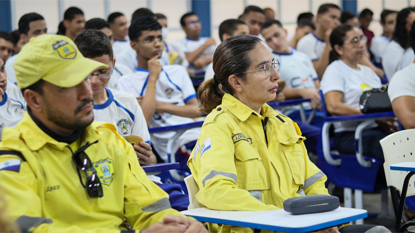 Agentes de trânsito participam de palestra do Maio Amarelo